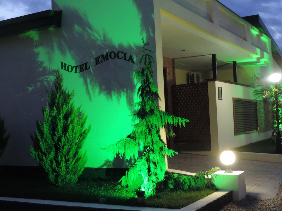 Hotel Emocia Natakhtari Екстер'єр фото