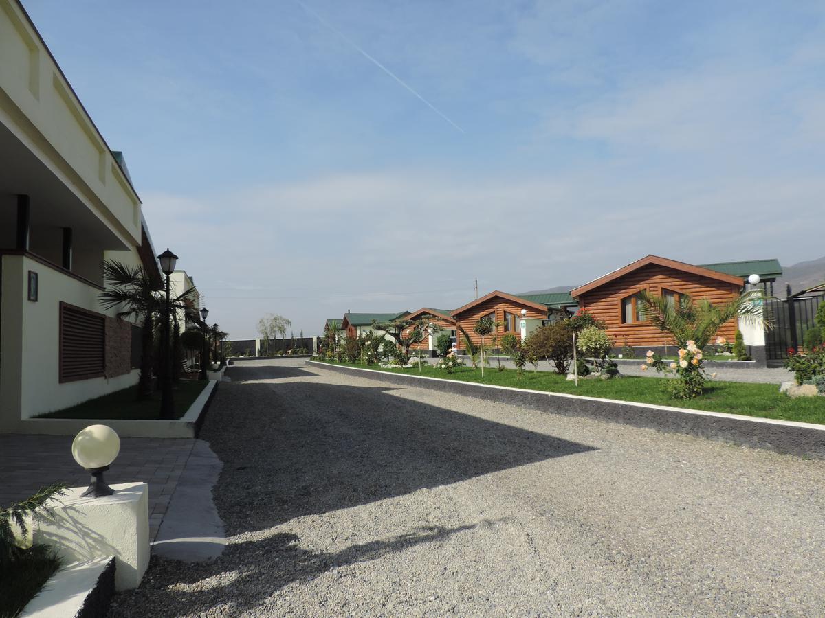 Hotel Emocia Natakhtari Екстер'єр фото
