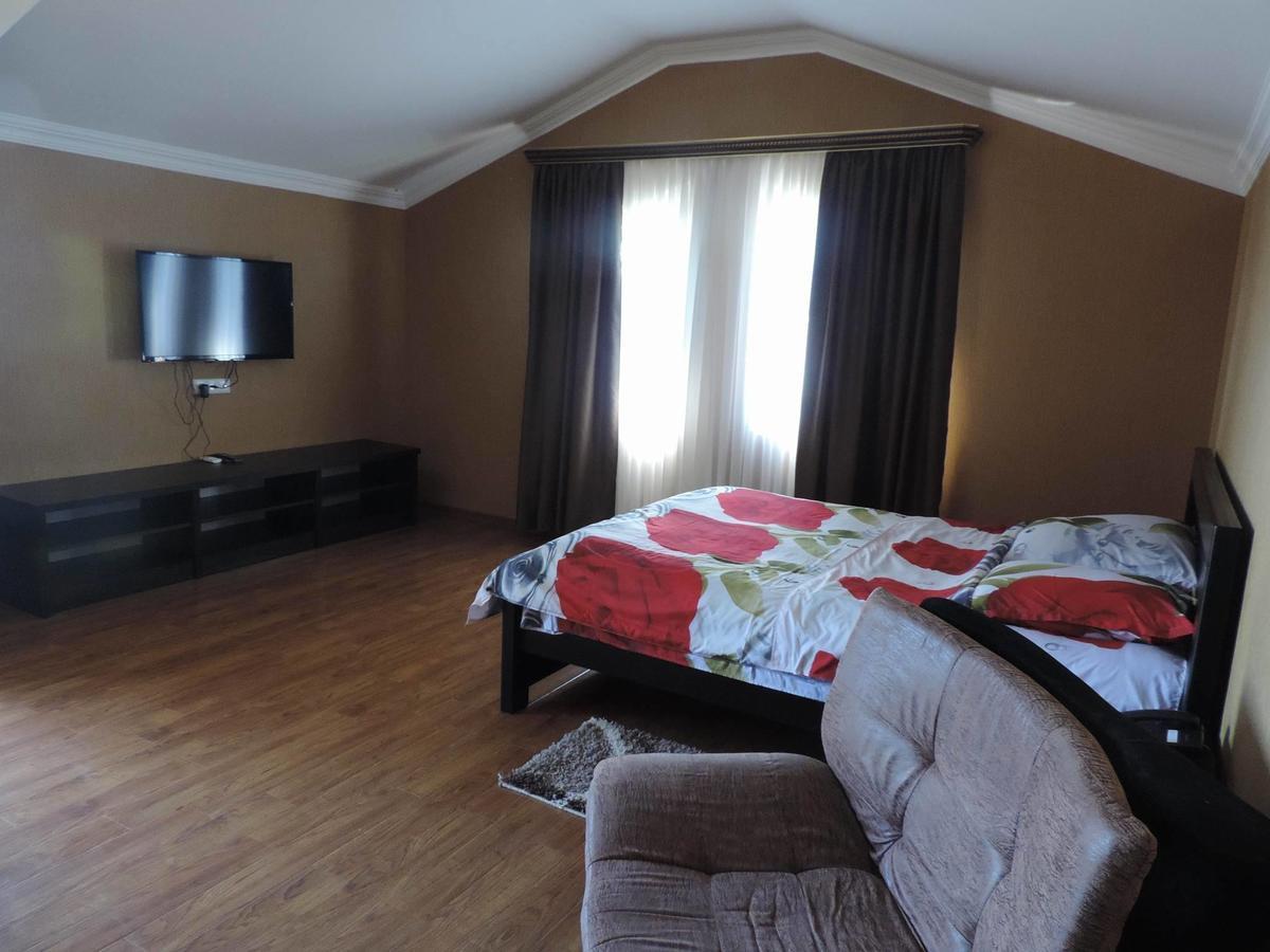 Hotel Emocia Natakhtari Екстер'єр фото