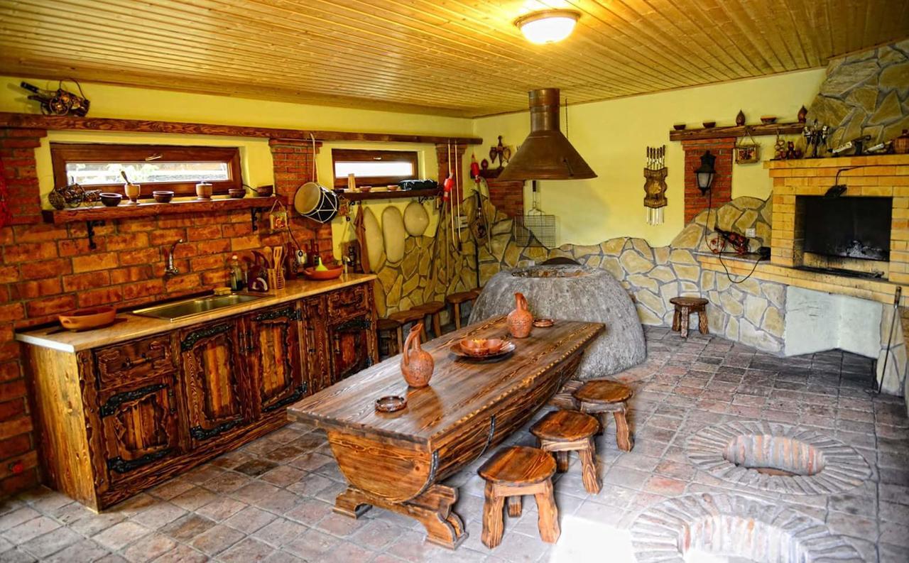 Hotel Emocia Natakhtari Екстер'єр фото